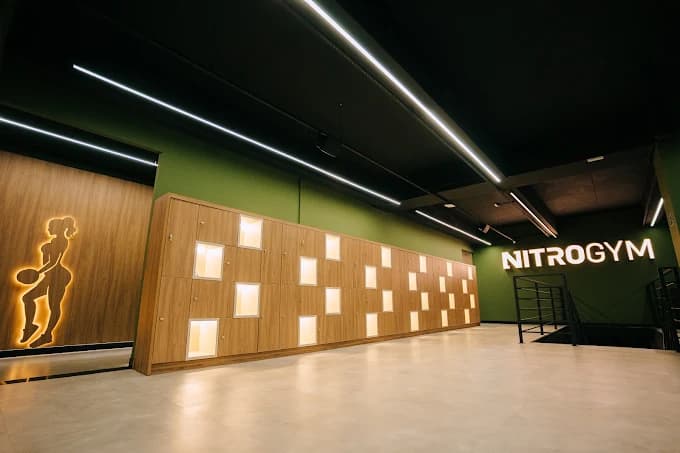 Academia Nitrogym: vestiário: móveis planejados sob medida pela HACHFOX em São Paulo, SP